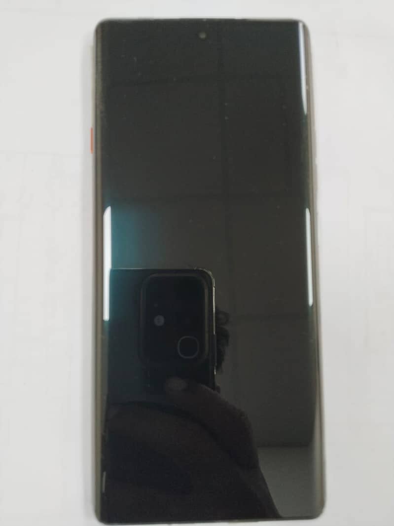 Tecno CAMON 40 Pro 0