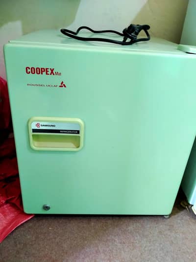 room size Fridge Samsung excellent condition