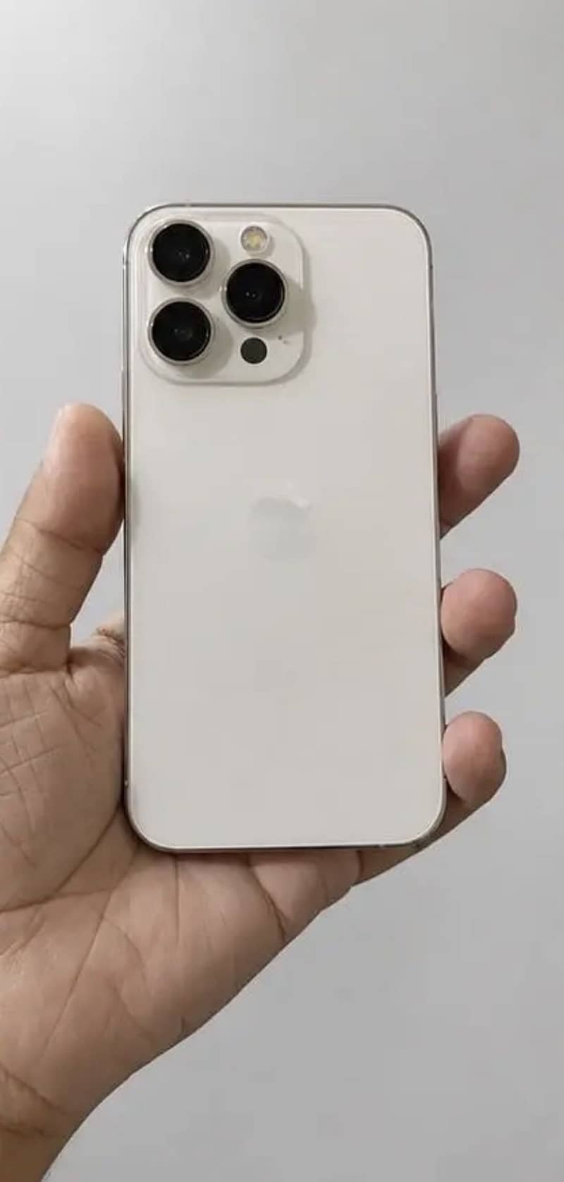 iPhone 13 Pro 0