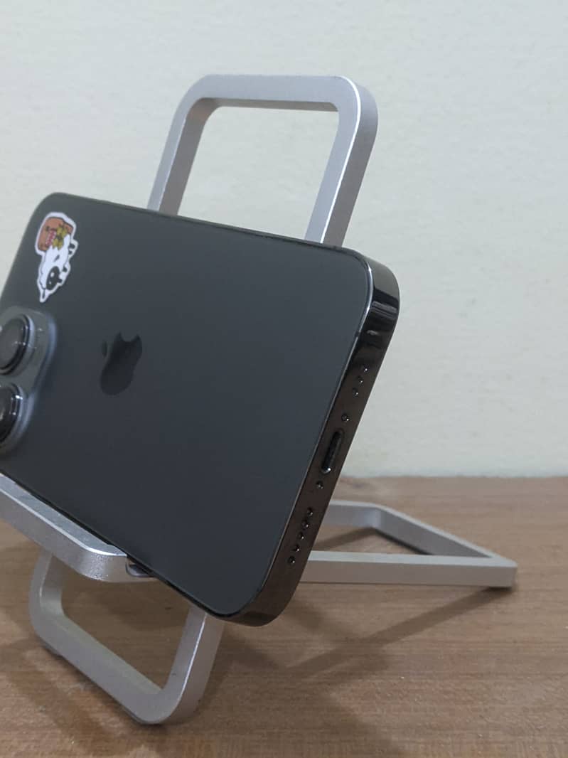 Apple iPhone 13 Pro 3