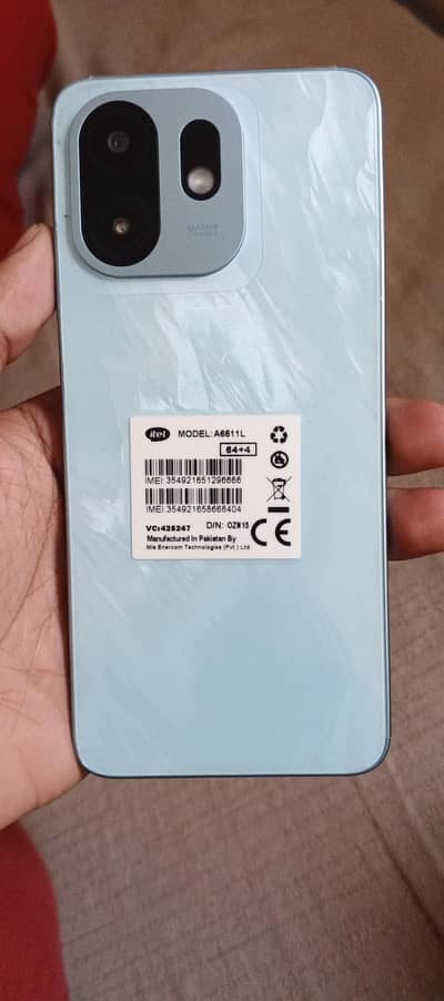 Itel City 100