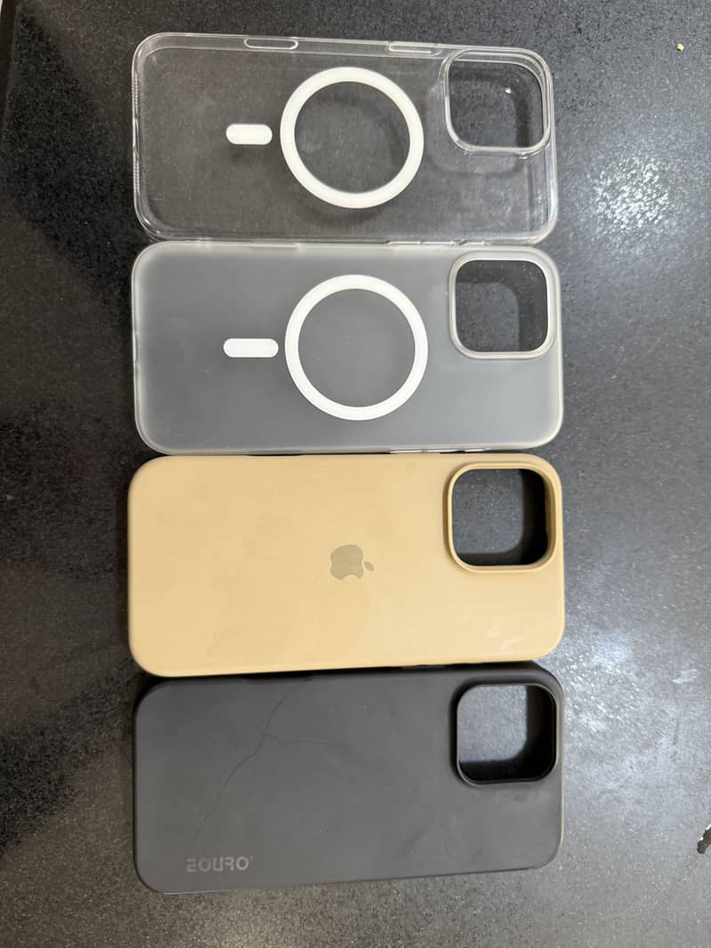 iPhone 16 Pro Max 13