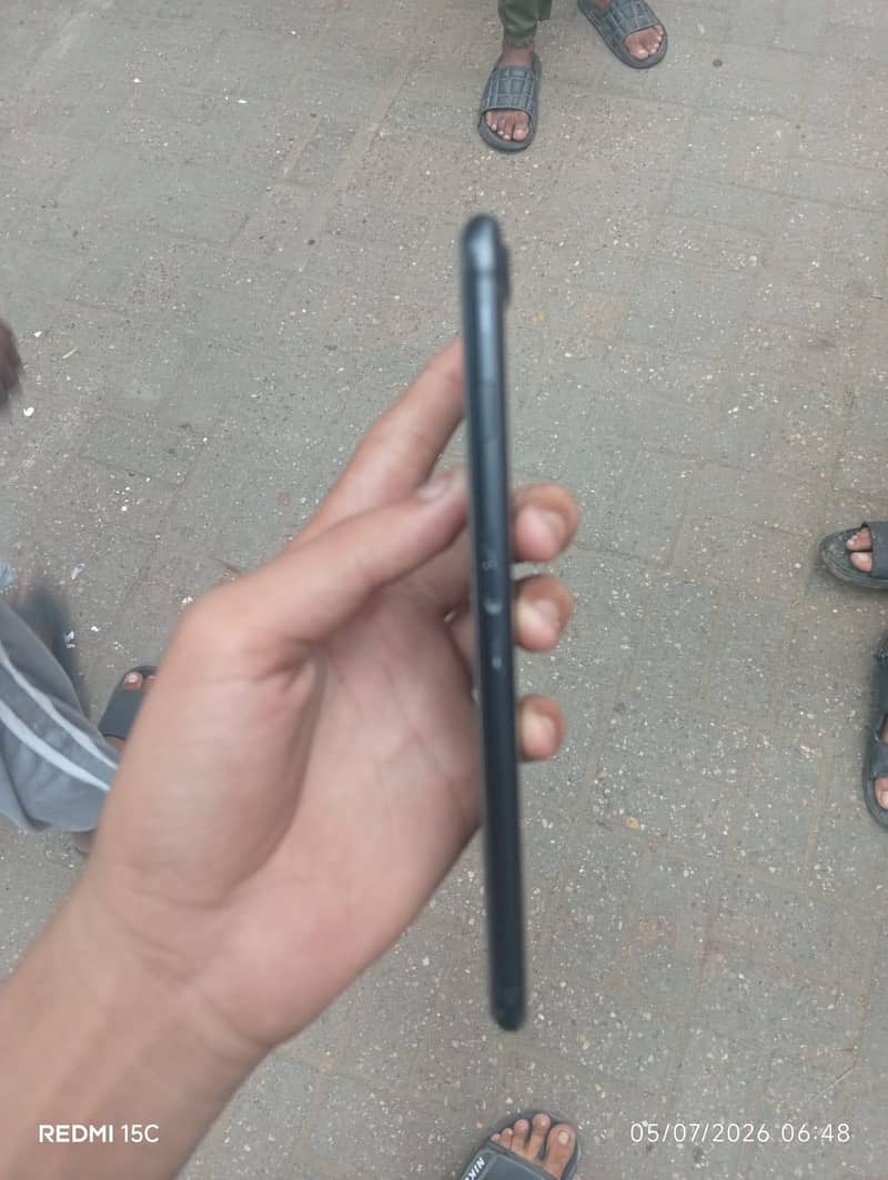 Apple iPhone 7 Plus 3