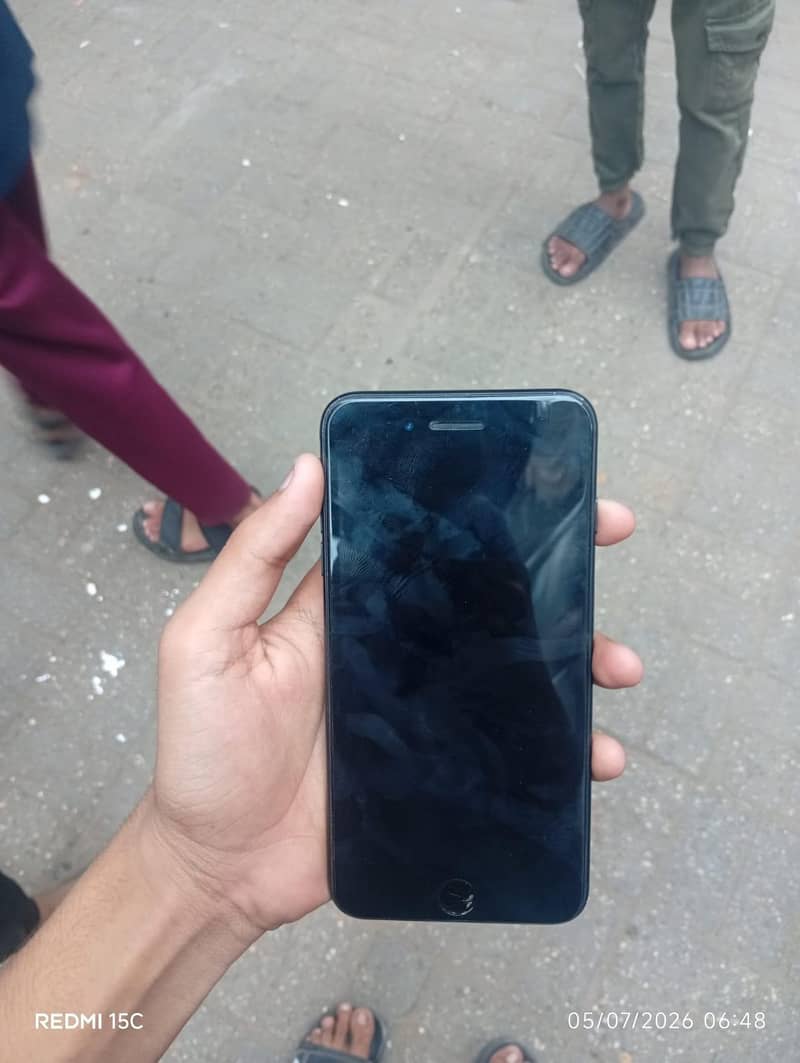 Apple iPhone 7 Plus 5