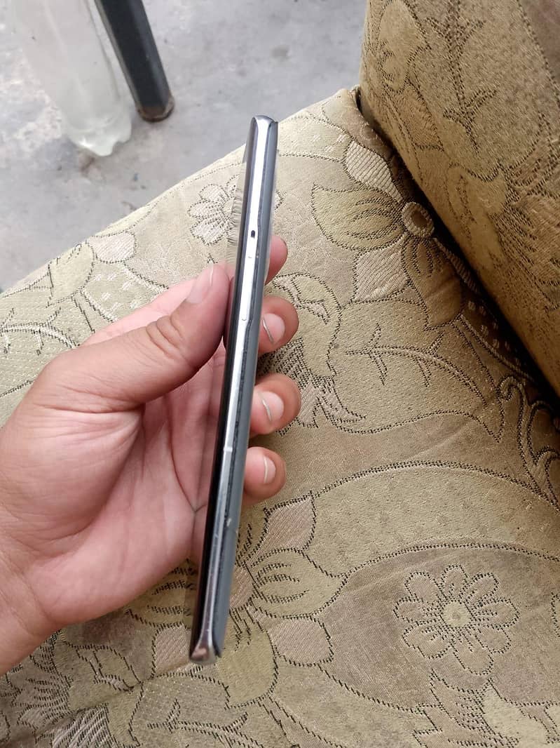 One Plus 9 Pro 4