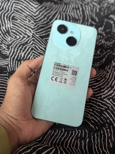 Tecno Spark Go 1