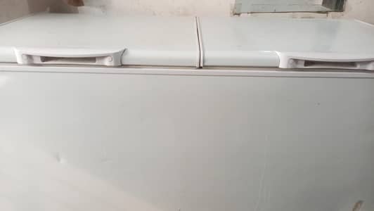 Assalamualaikum bhaiyoo ya freezer hn  achi condition