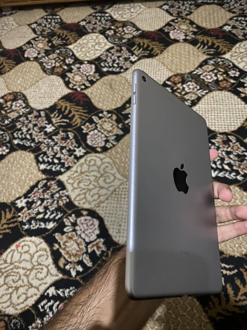 Ipad mini4/128gb 0