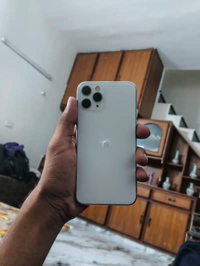 Apple iPhone 11 Pro Max for sale me WhatsApp number 0314-0468114