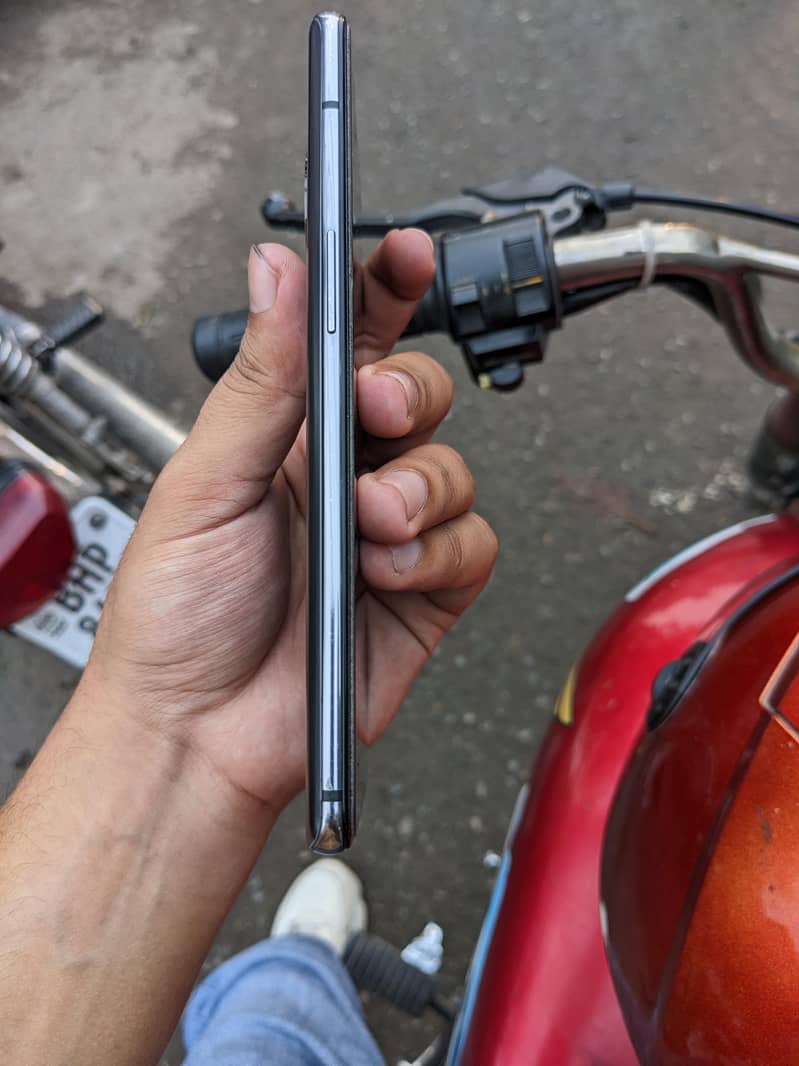 One Plus 7T 5
