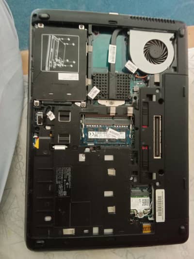 hp laptop 8rm 128gb