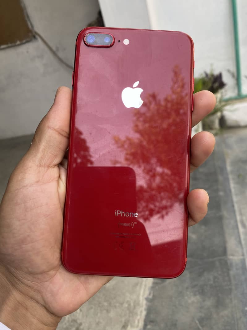 Apple iPhone 8 Plus 3