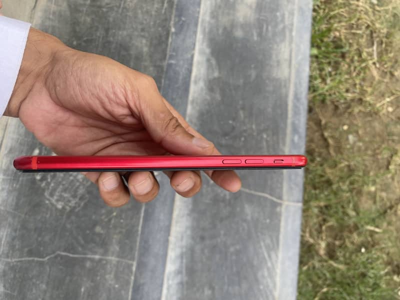 Apple iPhone 8 Plus 4