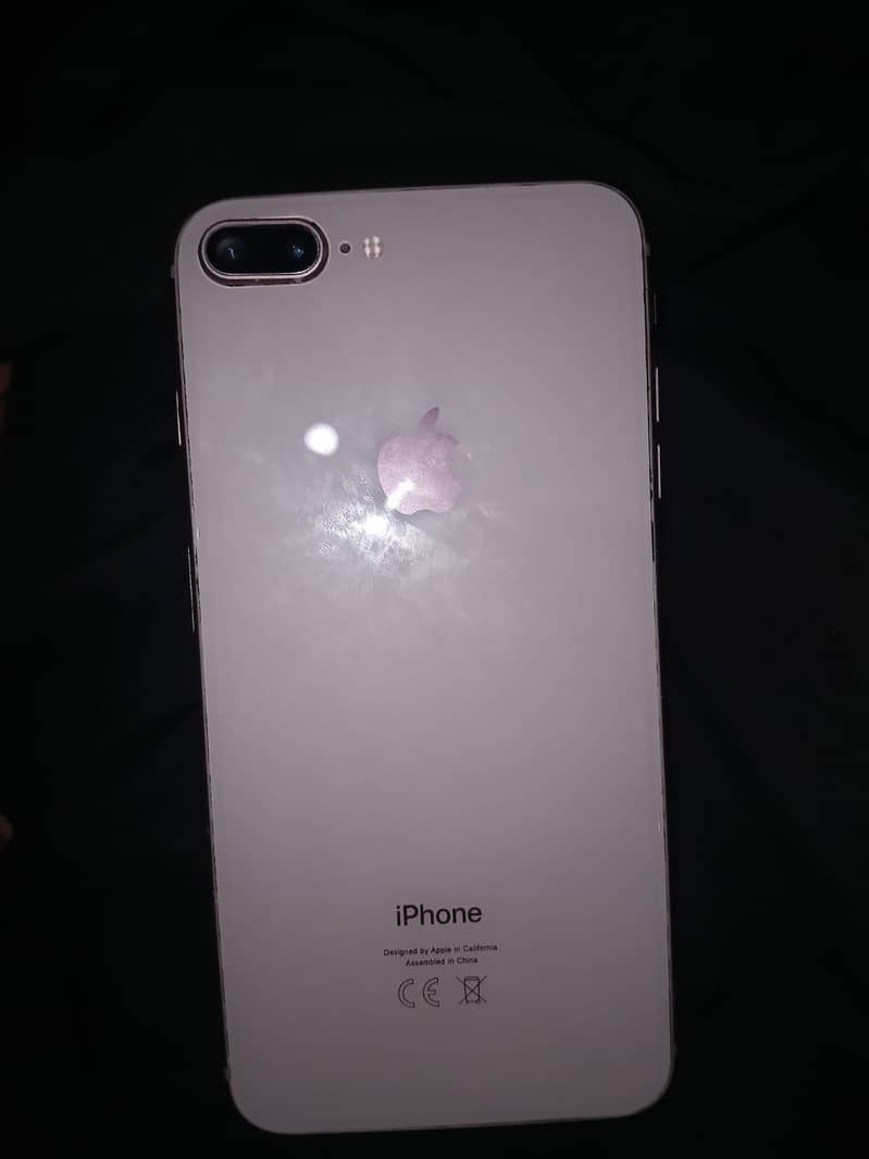 Apple iPhone 8 Plus 2