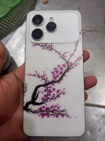 tecno spark 40 6gb ram 128 memery 8 month wernty ha wtsp03239314619