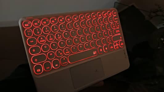 laptop wire less key board.