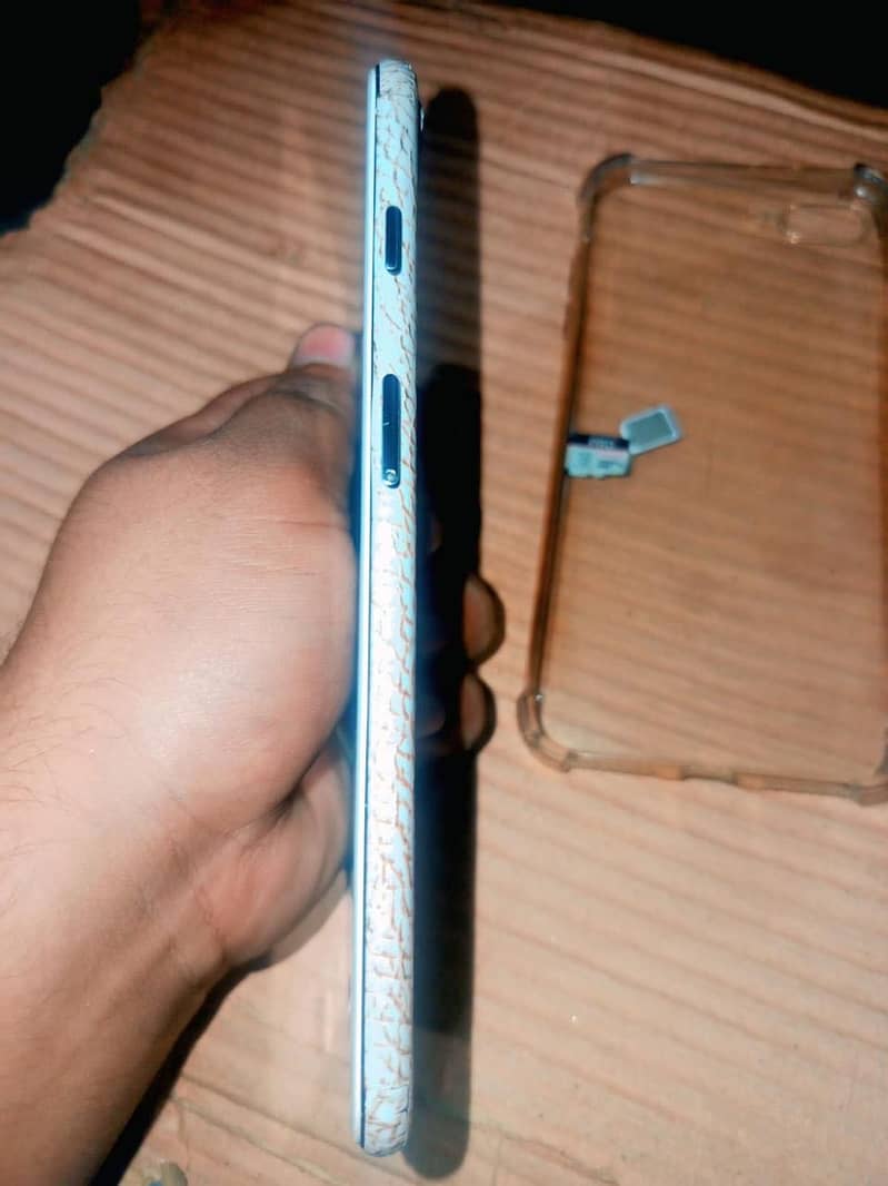 Apple iPhone 7 Plus 1
