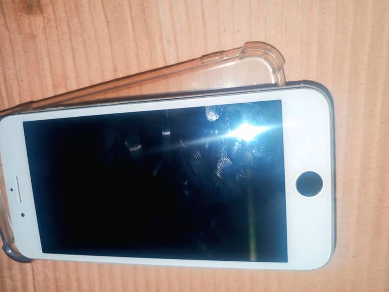 Apple iPhone 7 Plus 3