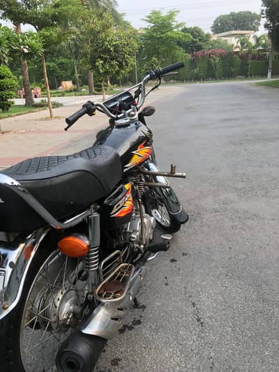 Honda 125 . . frist owner