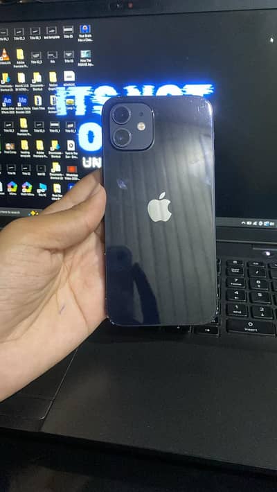Apple iPhone 12