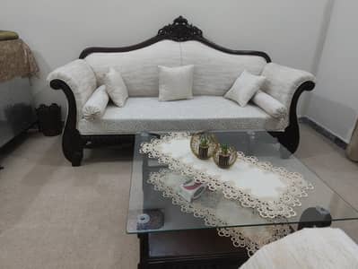 5 Seater Sofa set chinyoti with Chinyoti Wood Table
