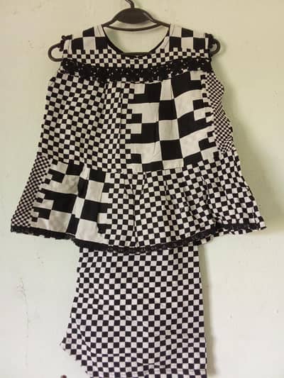 Brand New Baby Girl 2 Piece Black & White Checkered Dress (1 Year)