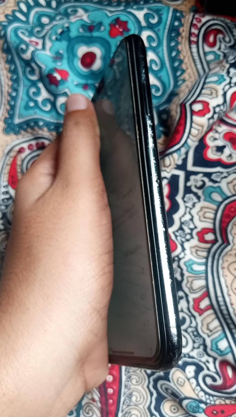 Apple iPhone X 5