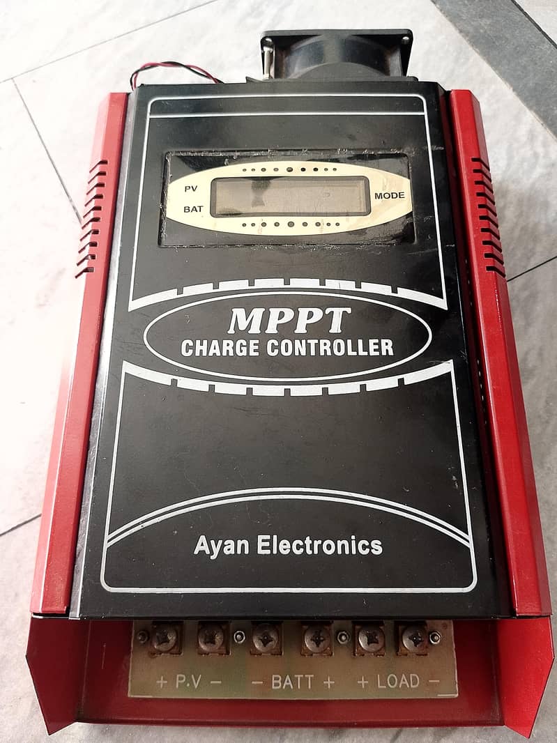 Ayan MPPT solar charge controller 2