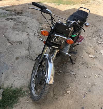 Honda 125 for sale wah cantt nbr 03175608245