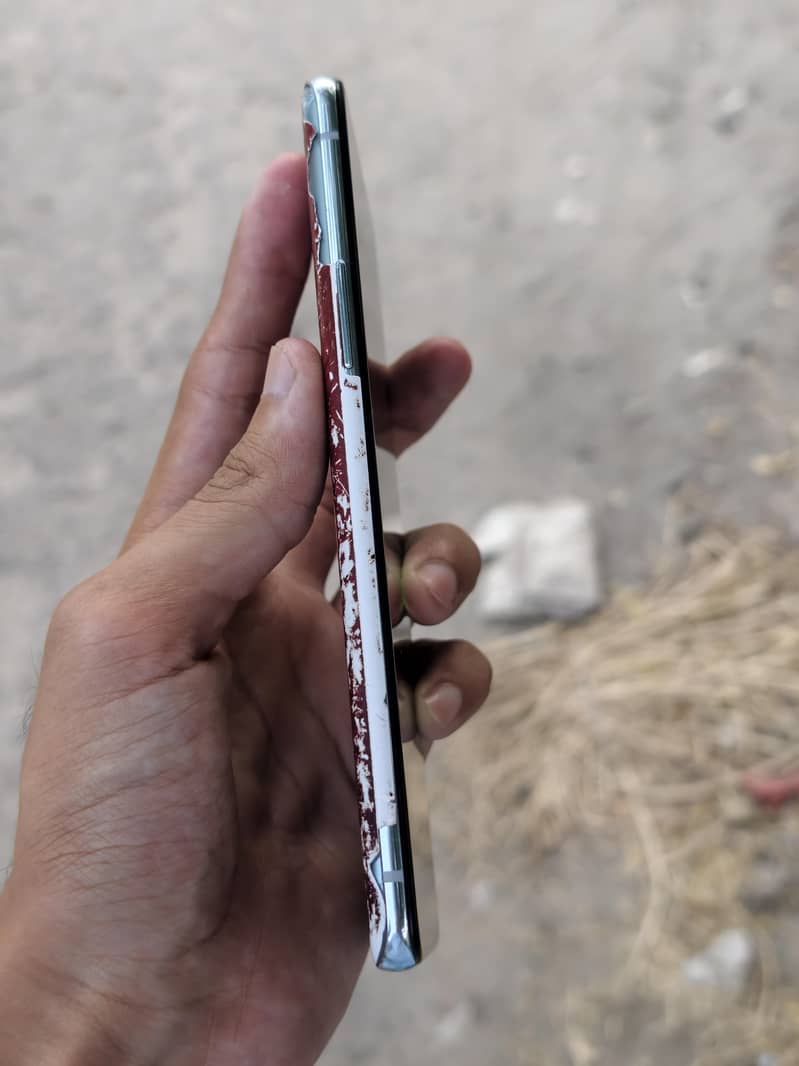 One Plus 8T 6