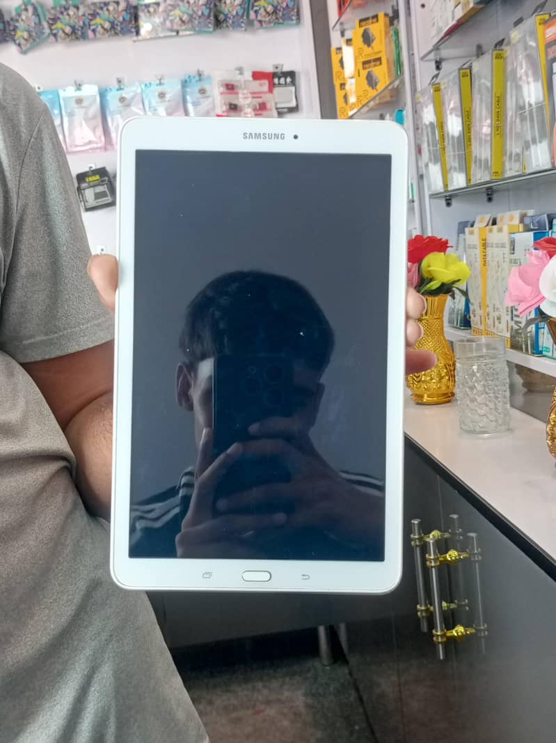Samsung Sami E 0