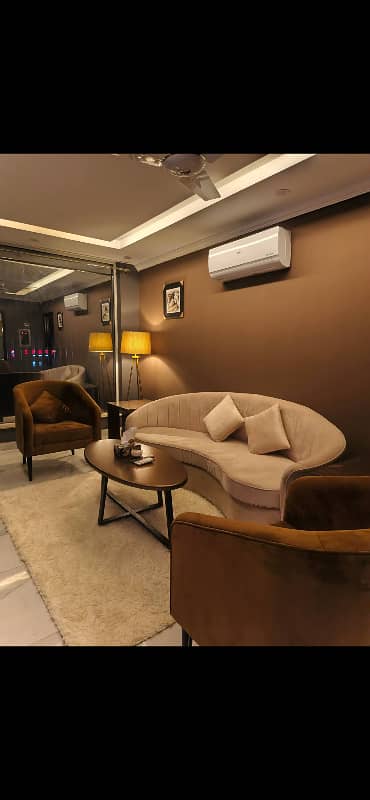 2 Bed Luxury Apartment for Rent on Daily Basis | Bahria Town Lahore