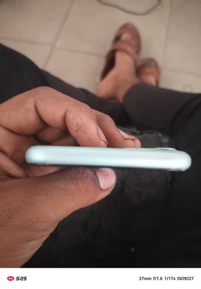 Apple iPhone 11