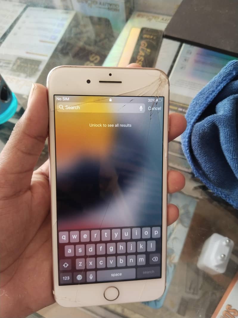 Apple iPhone 7 Plus 1