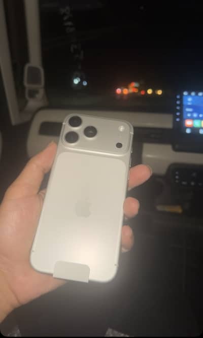 Apple iPhone 17 Pro Max 256 gb non pta 1 sim used e sim time available
