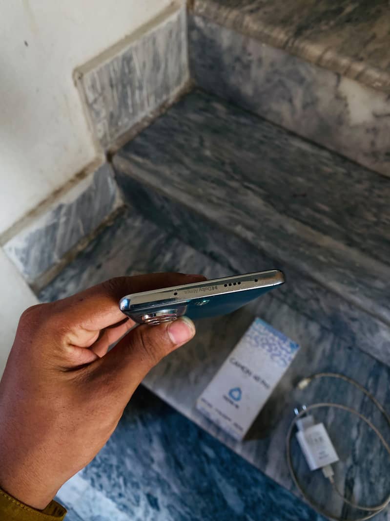 CAMON 40 Pro 16/256 3