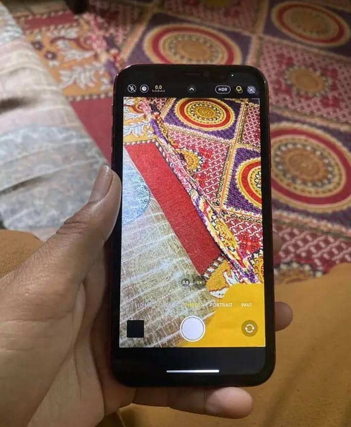 Apple iPhone 11 3