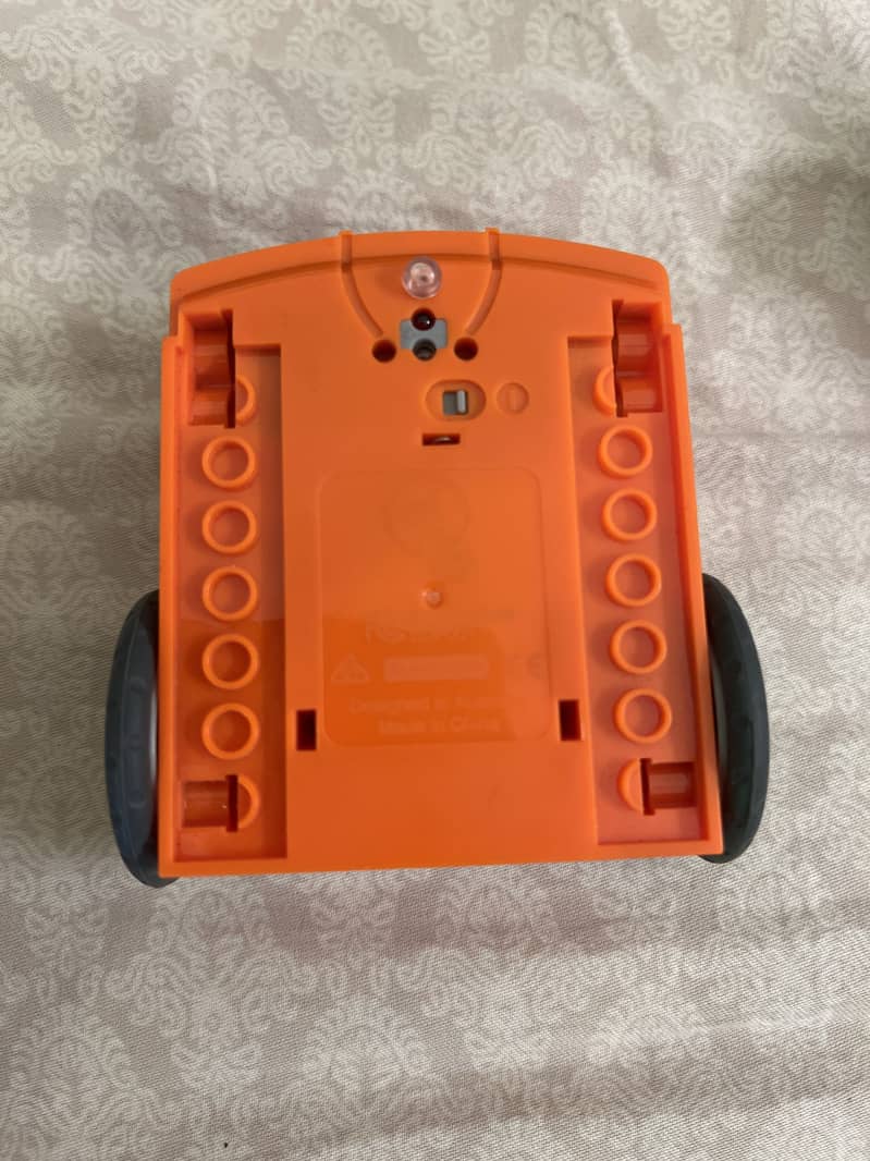 Edison v2 robot 3