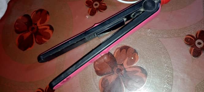 Nova straightner