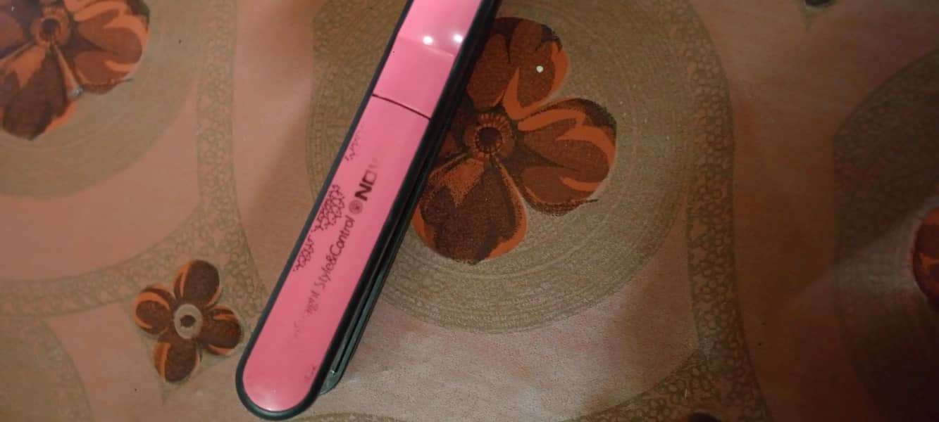 Nova straightner 2