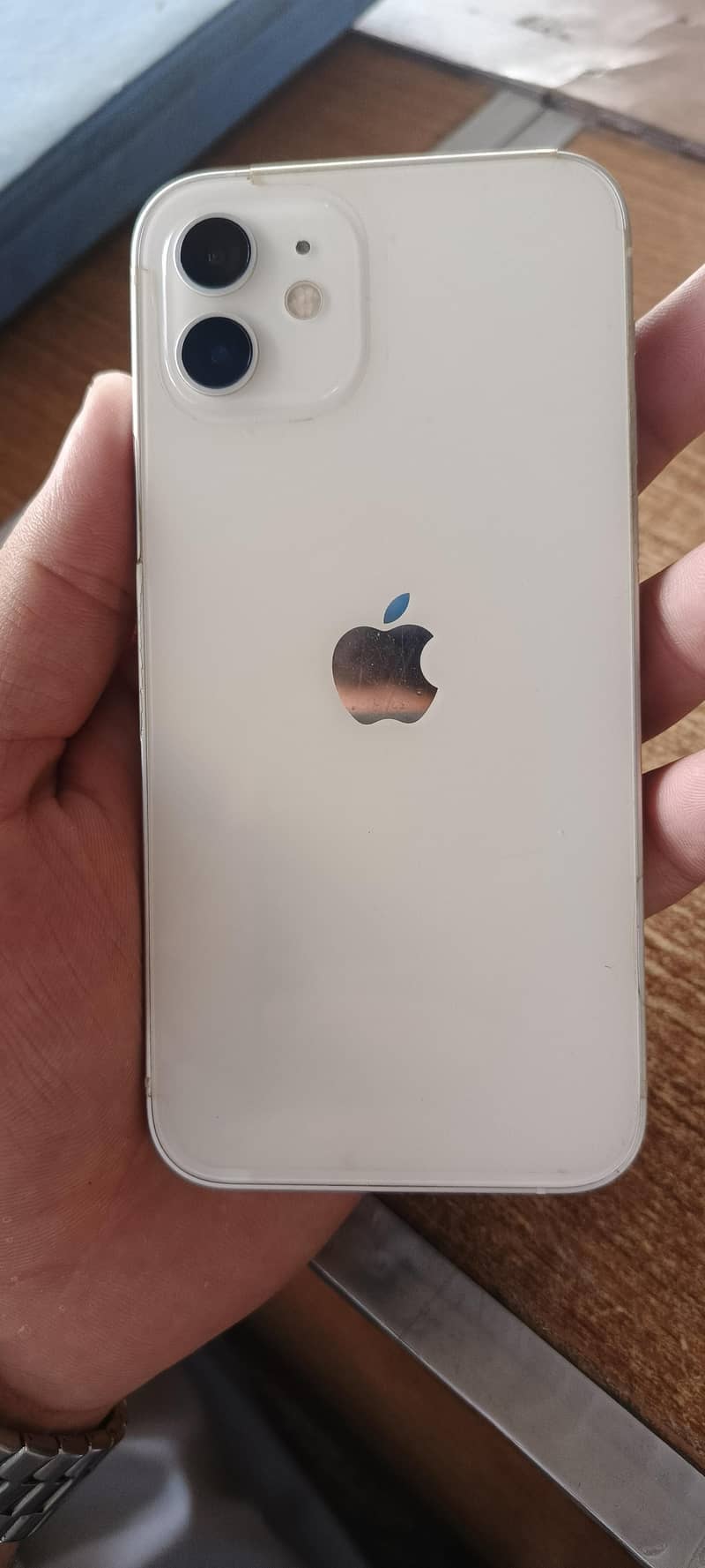 Apple iPhone 12 1