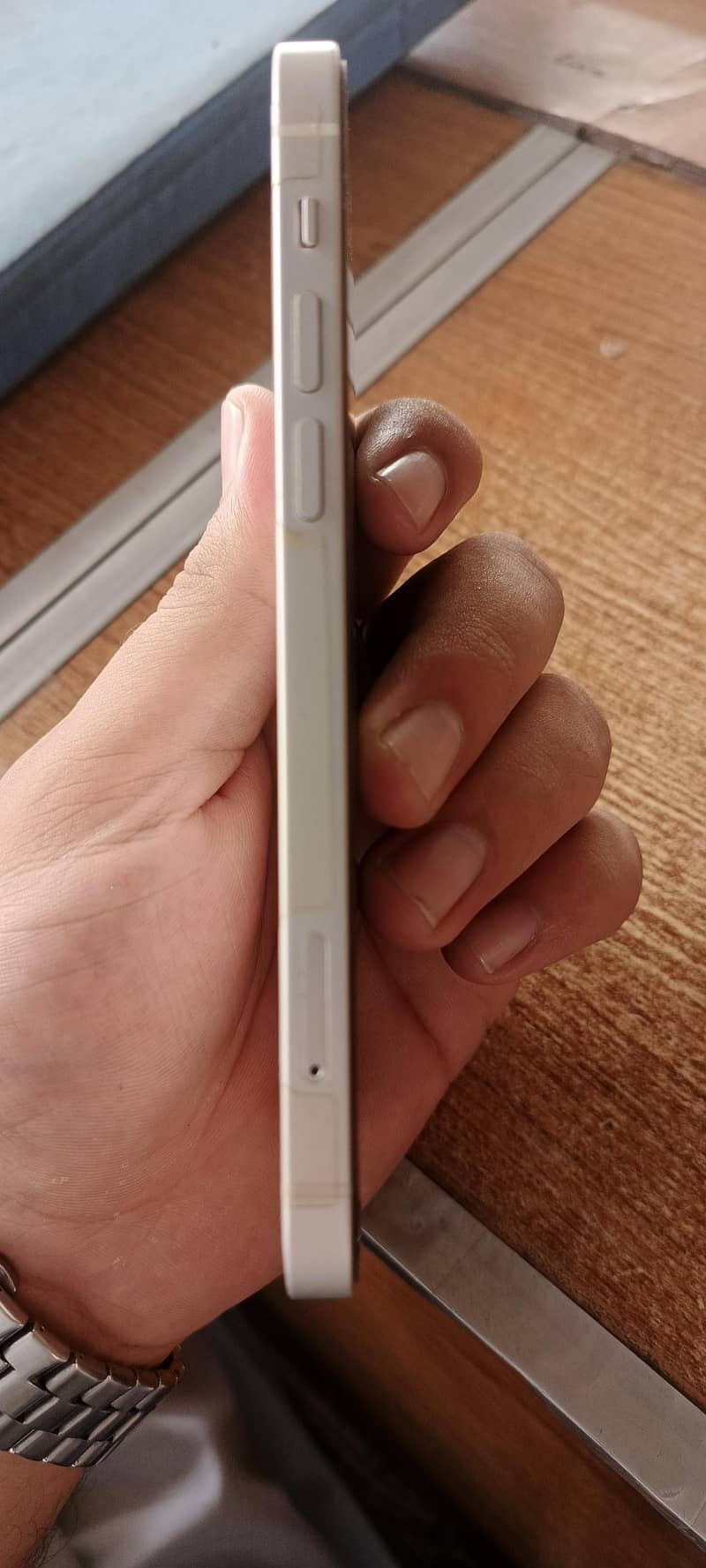 Apple iPhone 12 5