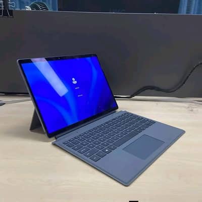 Dell latitude 7320 2in1 core i5 11th gen,16gb ram,256gb nvme