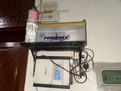 Delux ups and battery