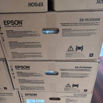 Epson EB Pu1006w projector 6000 anso Lumens