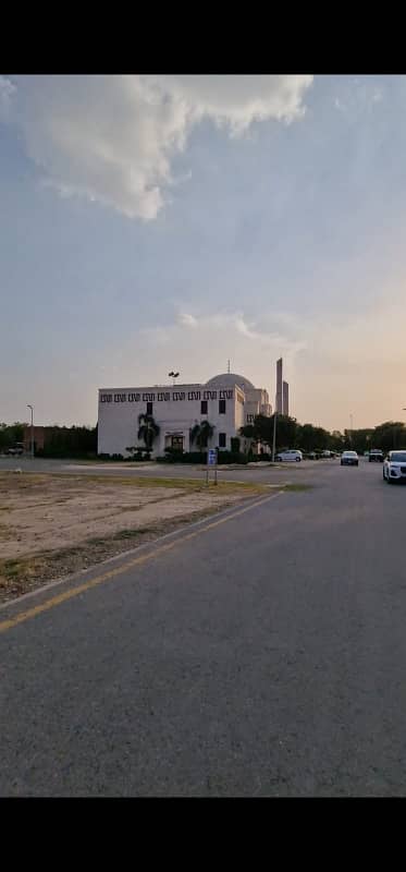 8 Marla plot with excess land for sale on investor price in Bahria Orchard