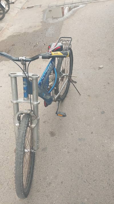 Complete Okay Full Size Cycle Hai. . . .  Urgent Sale krni Hai. . .