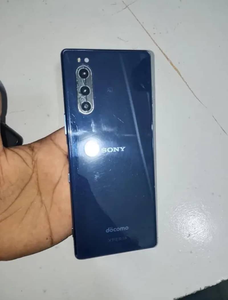 Sony 5 1
