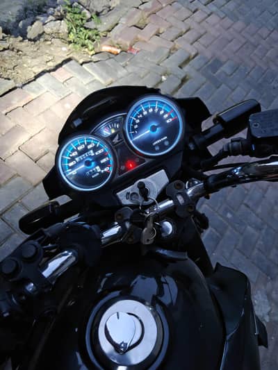 CB 150 F 2023 Silver
