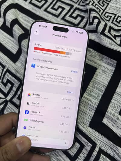 Apple iPhone 16 Pro Max